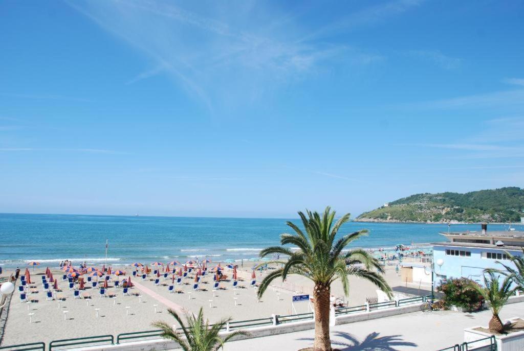 G&M Holiday Home 2 Minturno Esterno foto